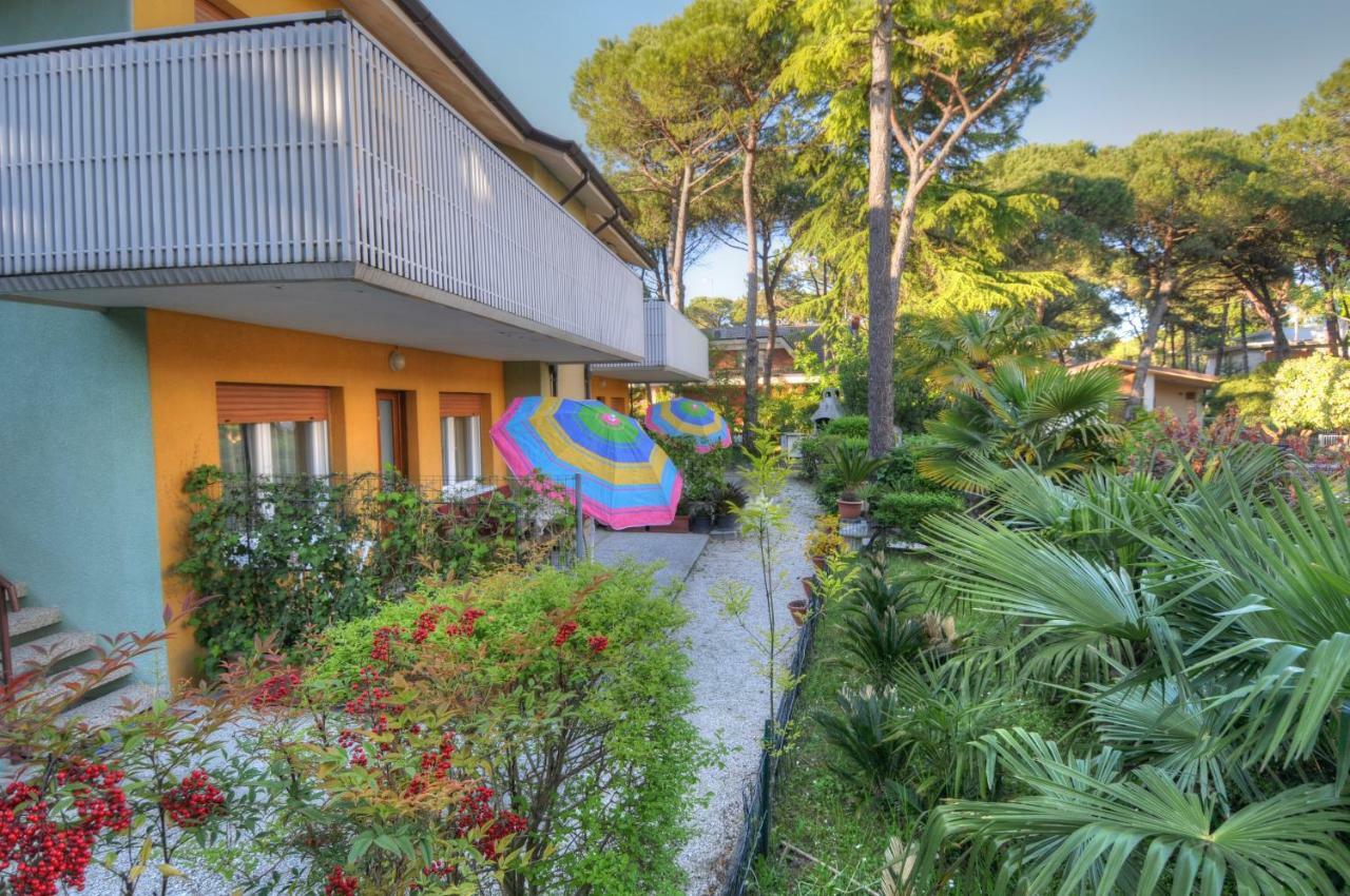Residence Villa Laura Lignano Sabbiadoro Extérieur photo