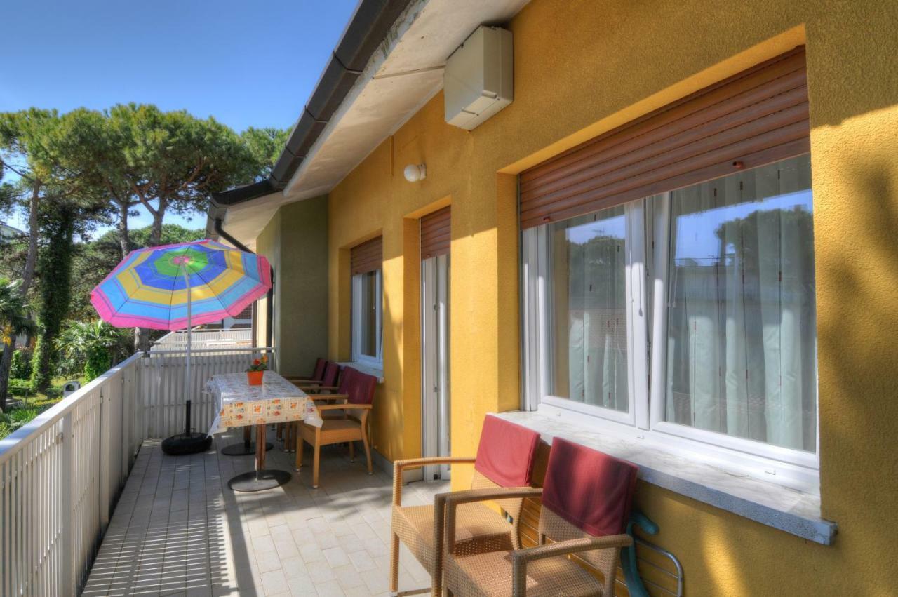 Residence Villa Laura Lignano Sabbiadoro Extérieur photo